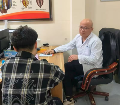 萍乡市|男科医师高朋磊：守护男性健康，专业男科诊疗